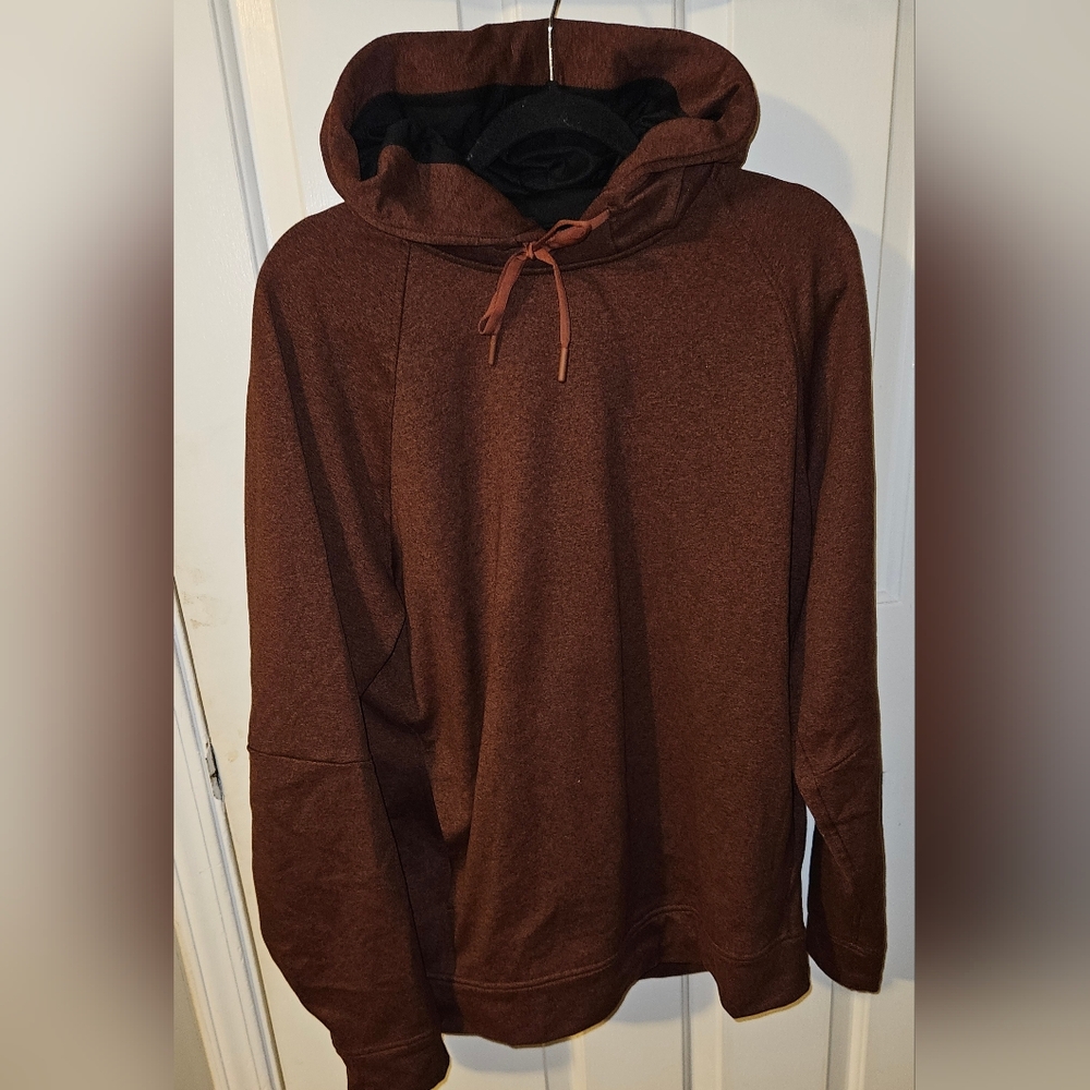 Clothing - Picture 6 of 6